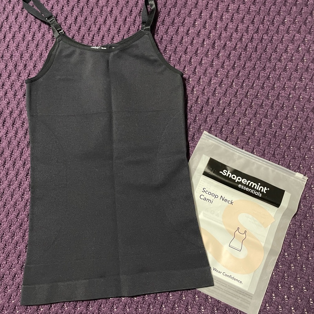 3/$20 Shapermint Black Scoop Neck Cami